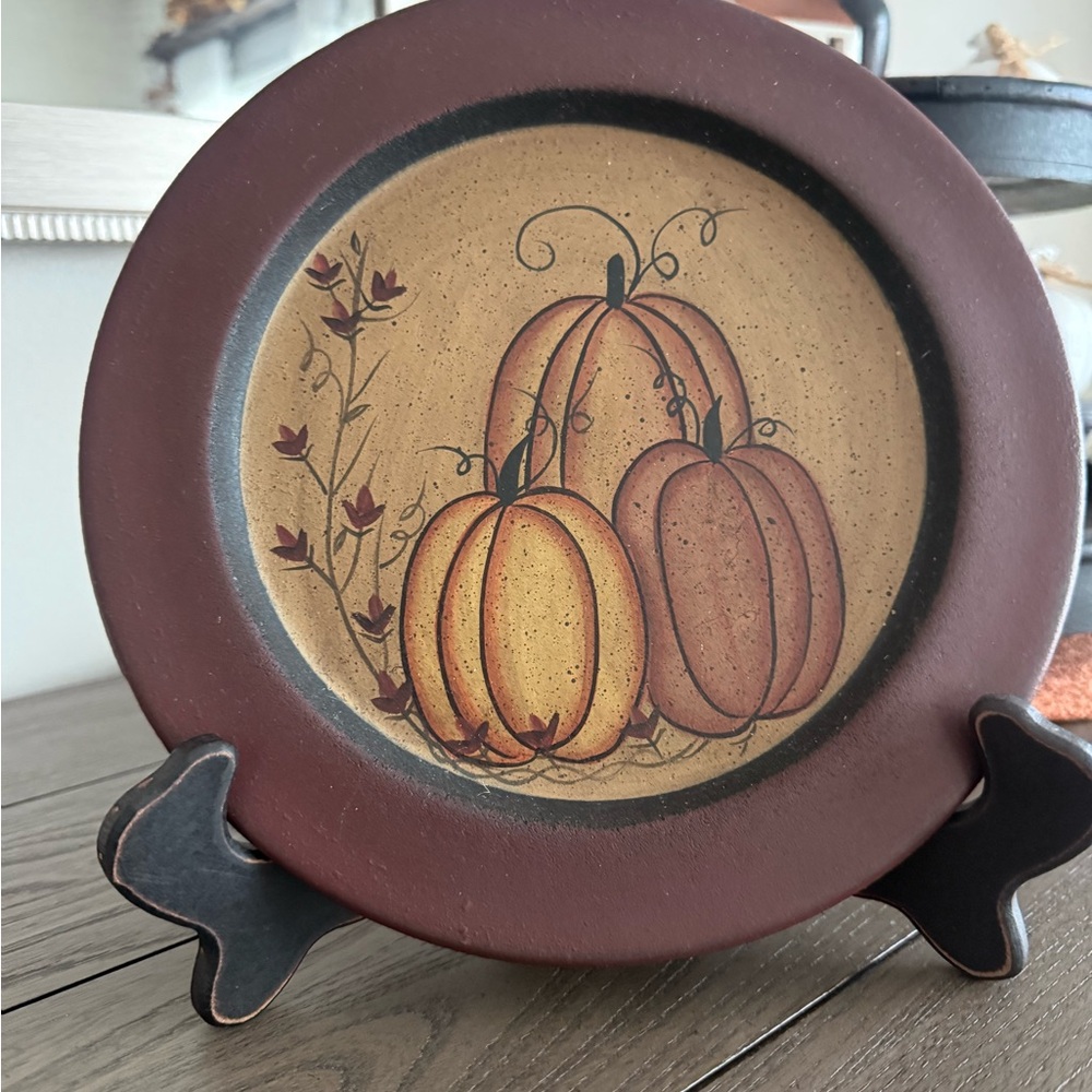 Primitive Pumpkin 9” wood Plate